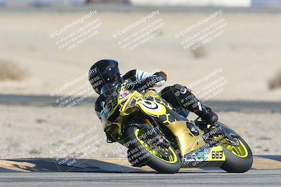 media/Nov-01-2025-CVMA (Sat) [[fc0f7531b8]]/Race 9-Amateur Supersport Middleweight/